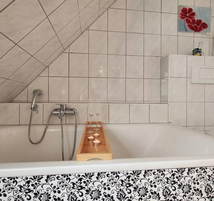 Ruhiges Exzellenz-Appartement Diana Im Elb-Urstromtal - Fast Wlan, Good For Long-Terms Bleckede Εξωτερικό φωτογραφία